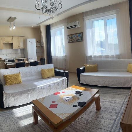 Просторная И Уютная 3Х Комнатная В Центре! Uralszk Kültér fotó